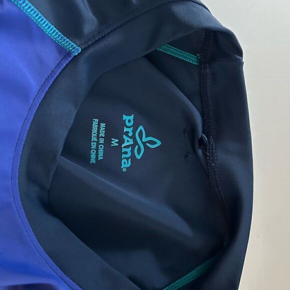 Prana Lorelei Blue Long Sleeve Sun Top Size Medium - Picture 2 of 7